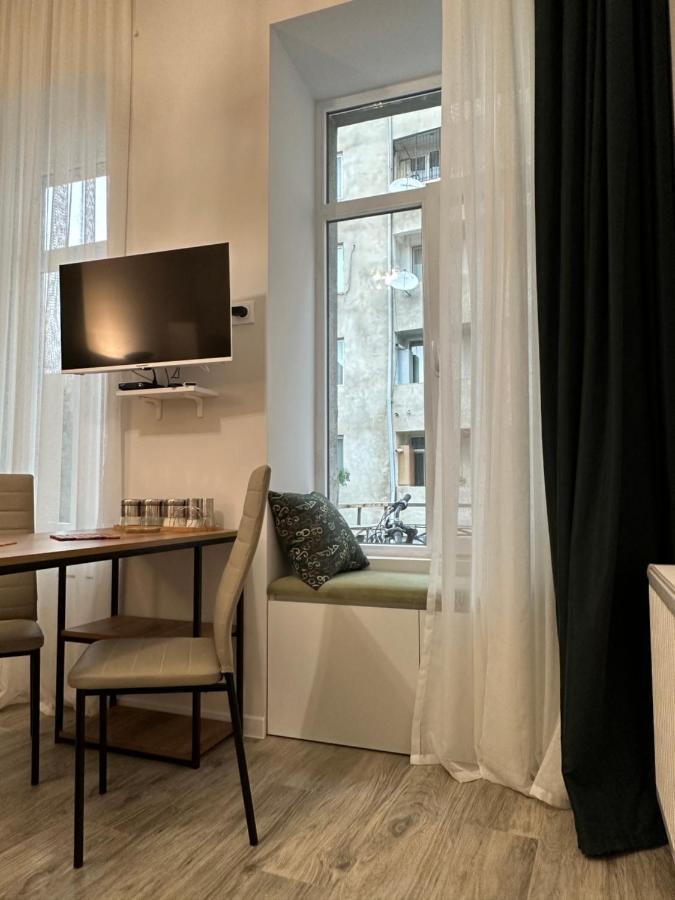 Apartment In The Center Of Tbilisi Exterior foto