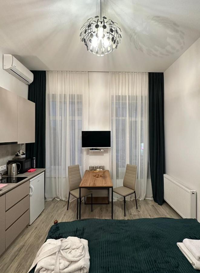 Apartment In The Center Of Tbilisi Exterior foto