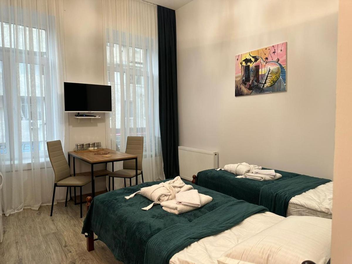 Apartment In The Center Of Tbilisi Exterior foto